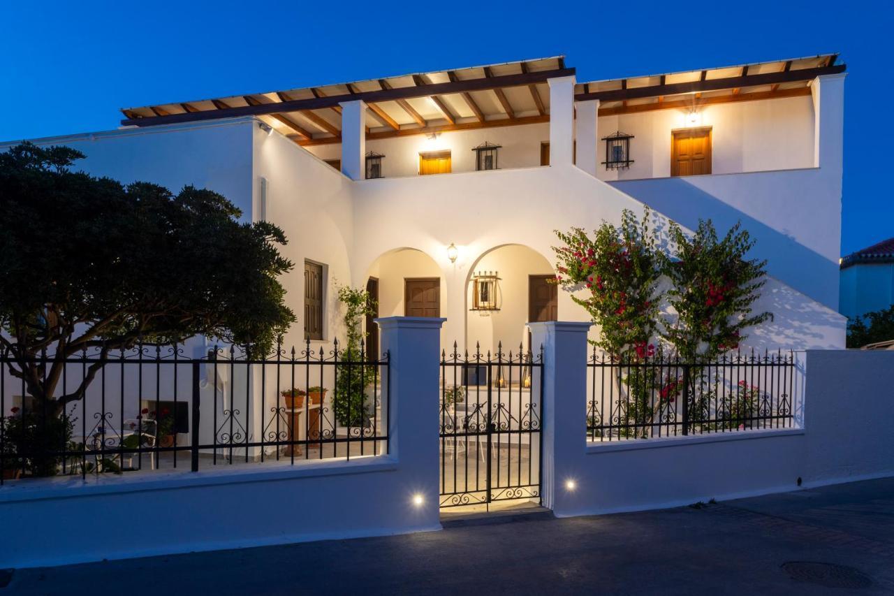 Villa Kriezi Spétses Exterior foto
